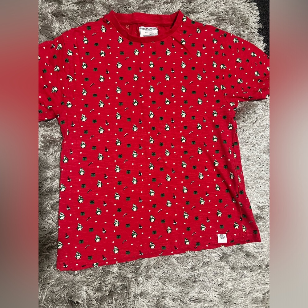 14/16 Red Christmas Boys short sleeve